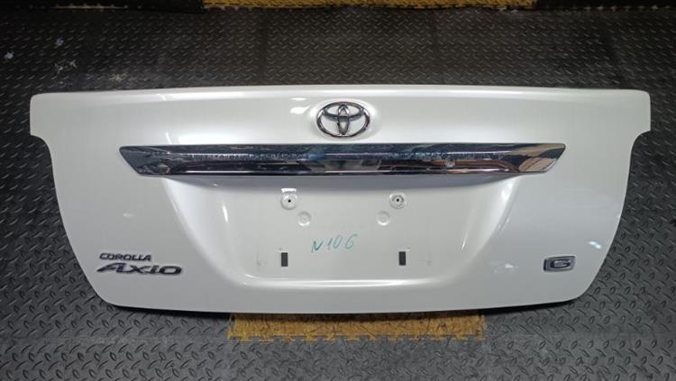 Крышка багажника Тойота Королла Аксио в Когалыме 106946
