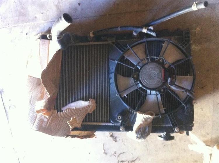 Радиатор основной Хонда Фит в Когалыме 1288