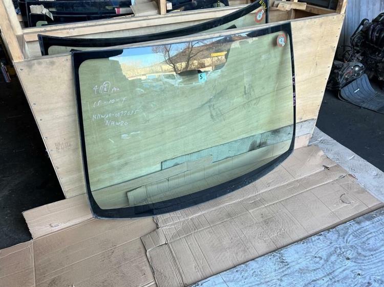 Лобовое стекло Тойота Приус в Когалыме 236521