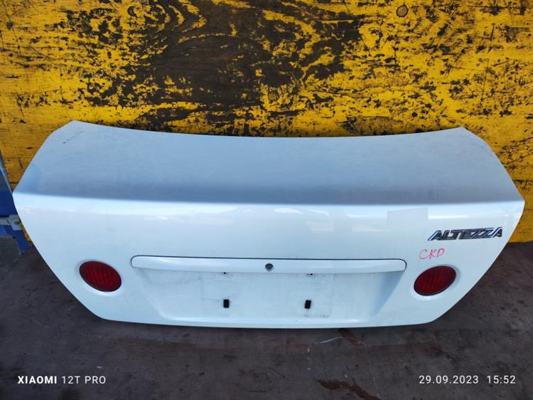 Крышка багажника Тойота Алтеза в Когалыме 651581
