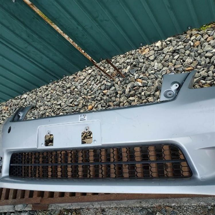 Решетка радиатора Тойота Марк Х Зио в Когалыме 87545